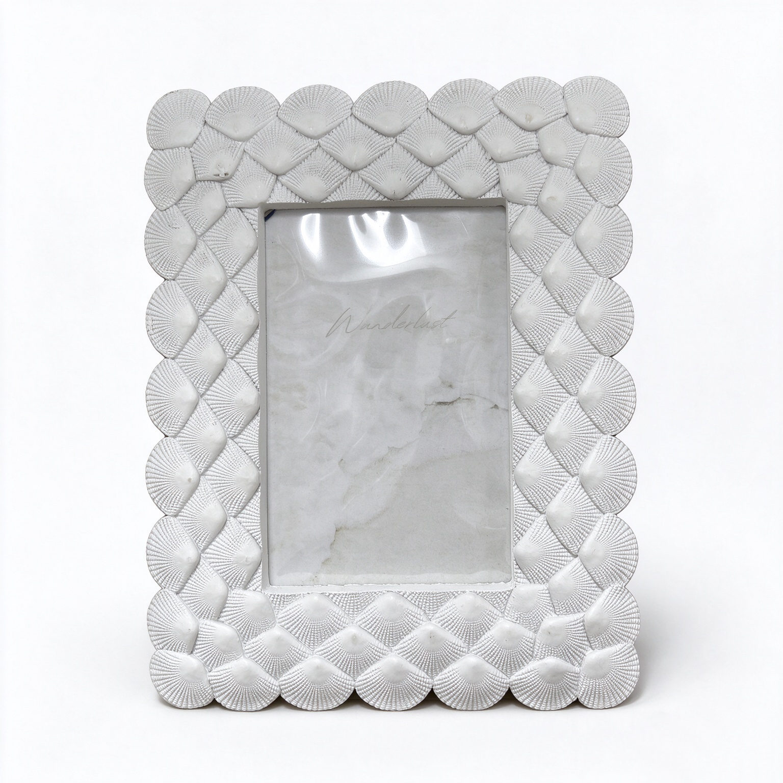 White Scalloped Petal Resin Tabletop Photo Frame - Dorishome